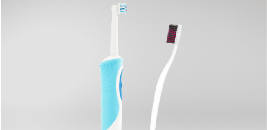 electric vs normal toothbrush for the best oral hygiene